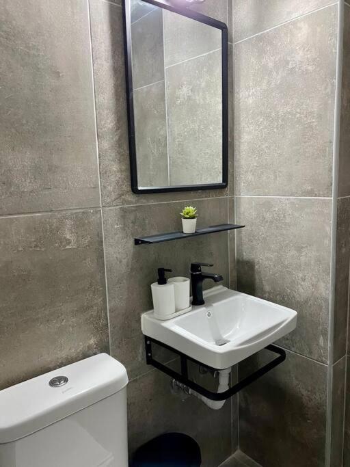 Modern & Cozy Apartment In The Heart Of Kos '9' מראה חיצוני תמונה